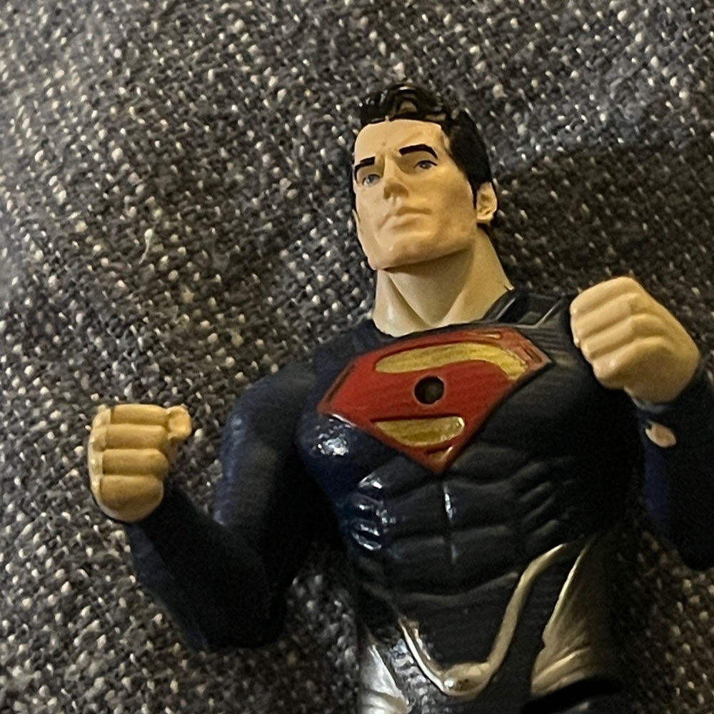 Superman Action Figure - Picture 4 of 9